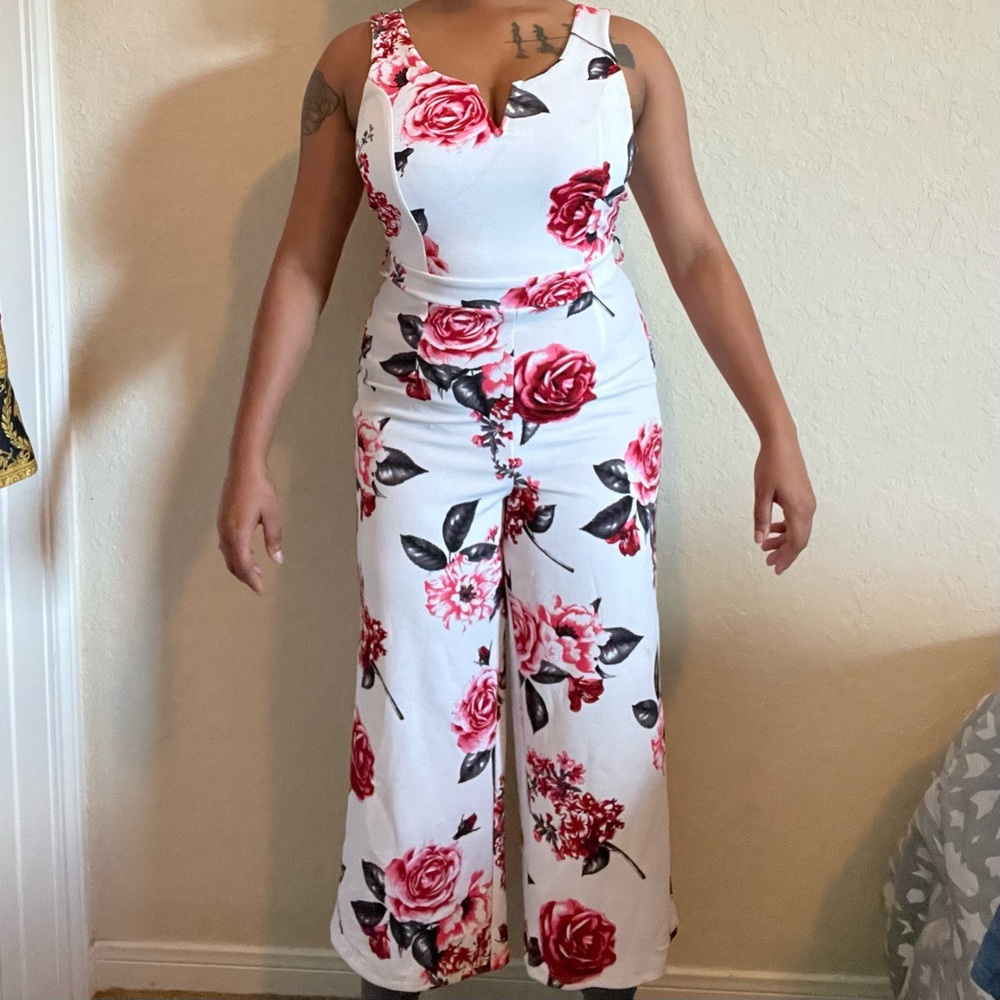 (Pre-loved) elegant Fitted Floral Pants Jumpsuit